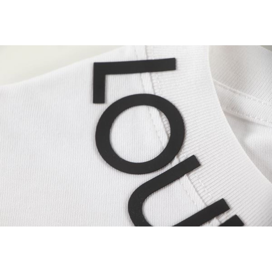 上品 洗練 LOUIS VUITTON ルイヴィトン コピー Tシャツ 柔らか素材 快適着心地