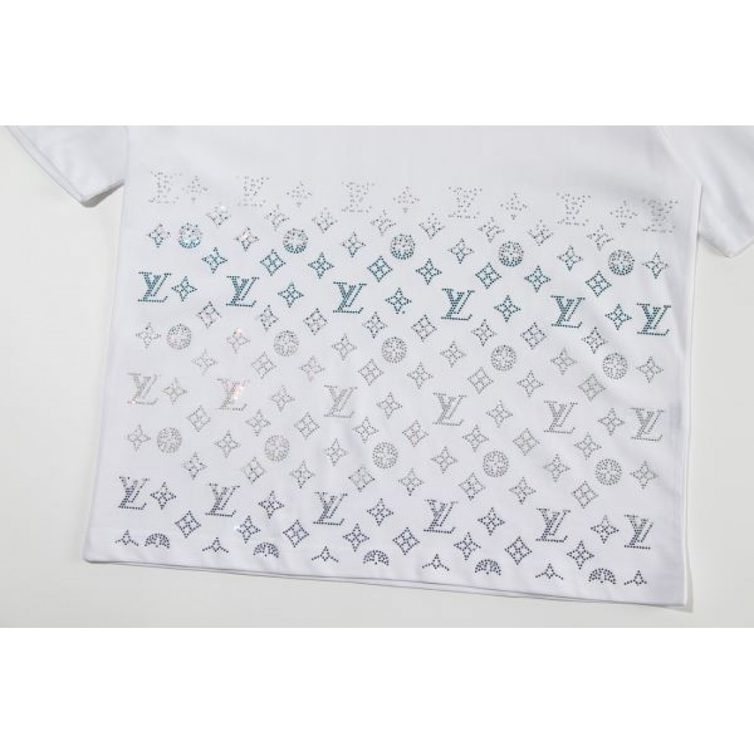 人気 定番 LOUIS VUITTON ルイヴィトン コピー Tシャツ 軽やか素材 夏定番