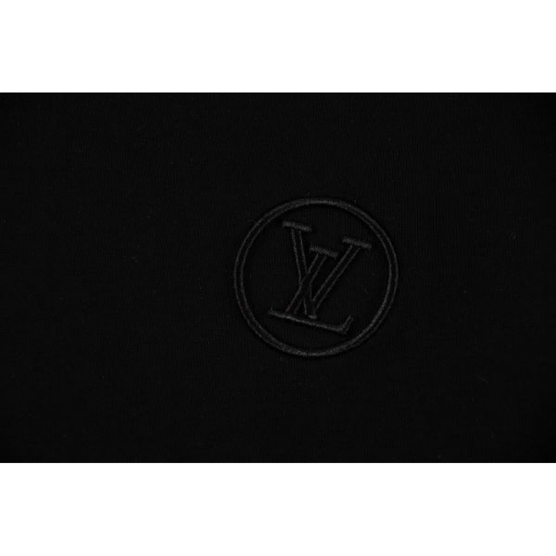  高級感 シンプル LOUIS VUITTON ルイヴィトン コピー Tシャツ 上質素材 おしゃれ