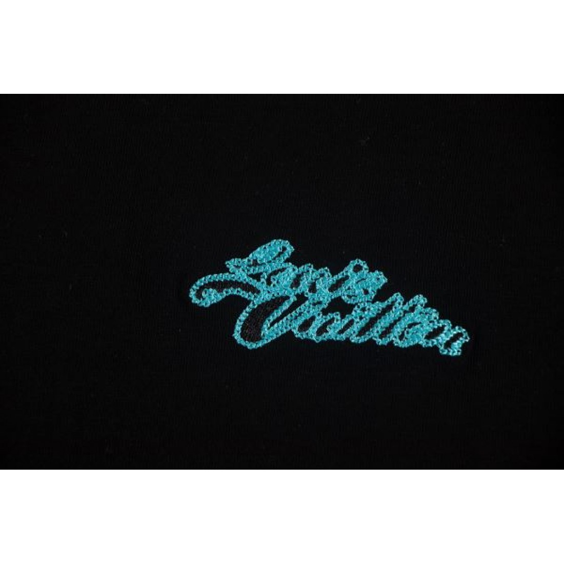 高級感 ミニマル LOUIS VUITTON ルイヴィトン コピー Tシャツ 軽やか着心地 人気デザイン