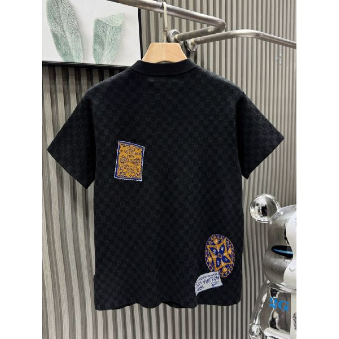 大人カジュアル 洗練デザイン LOUIS VUITTON ルイヴィトン コピー Tシャツ 軽やか素材 高級感