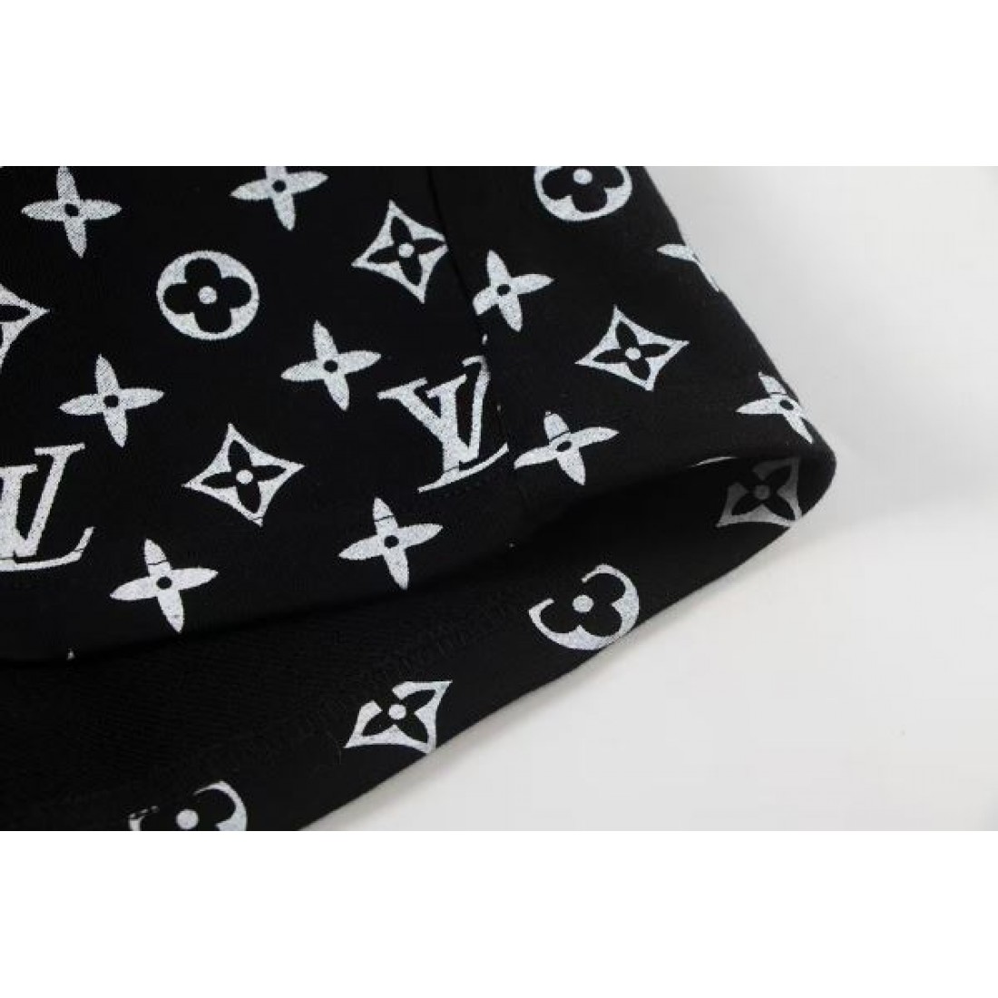 都会的 上質 ルイヴィトン LOUIS VUITTON コピー ハーフパンツ 清涼素材 人気モデル