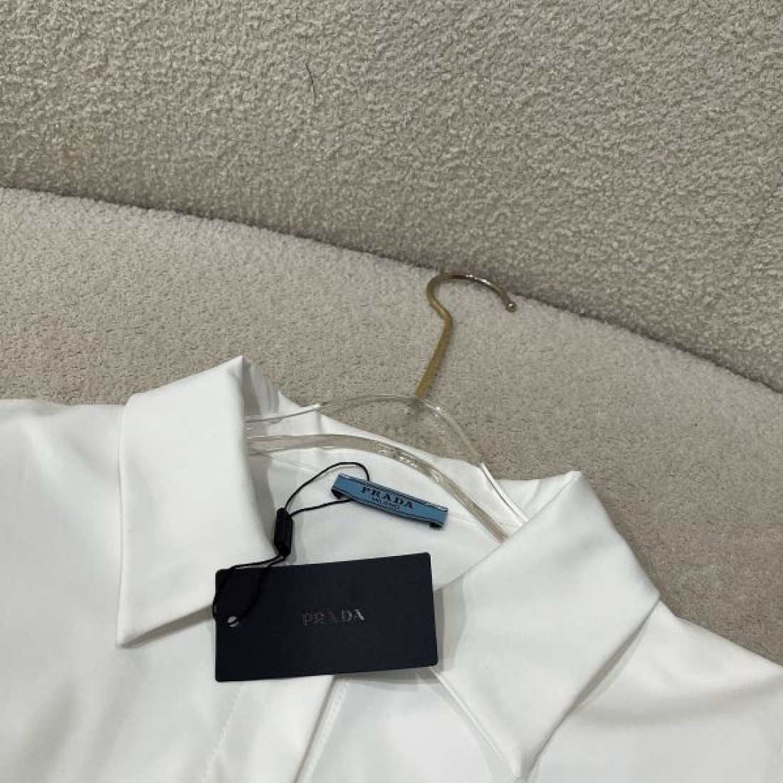 PRADA コピー ワンピース ウエストマーク  プラダ ロゴベルト付き 美シルエット ロングワンピース