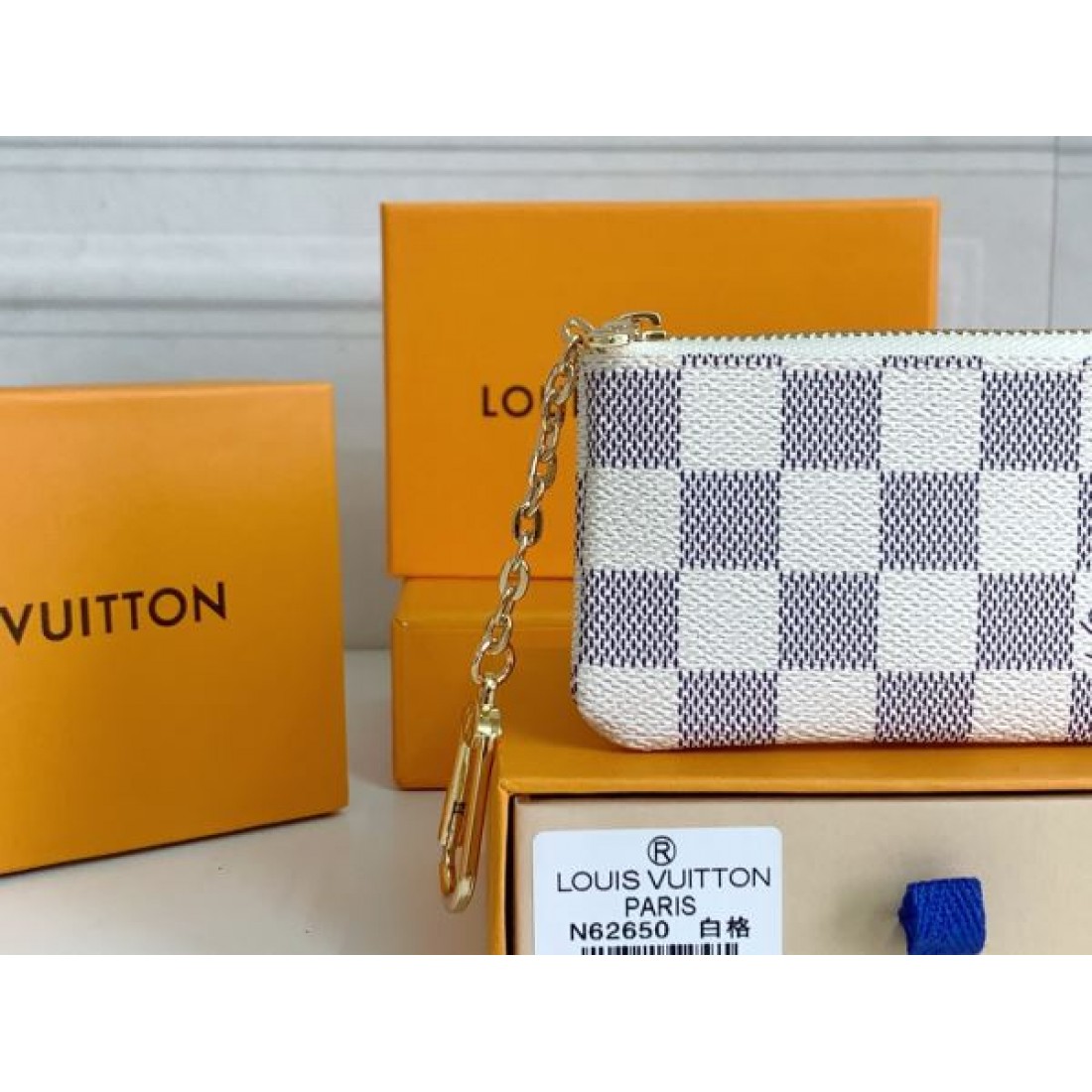 ルイ・ヴィトン コピー 財布 カードケース 小銭入れ一体 ダミエ柄 ラウンドジップ LOUIS VUITTON チェーン付き 