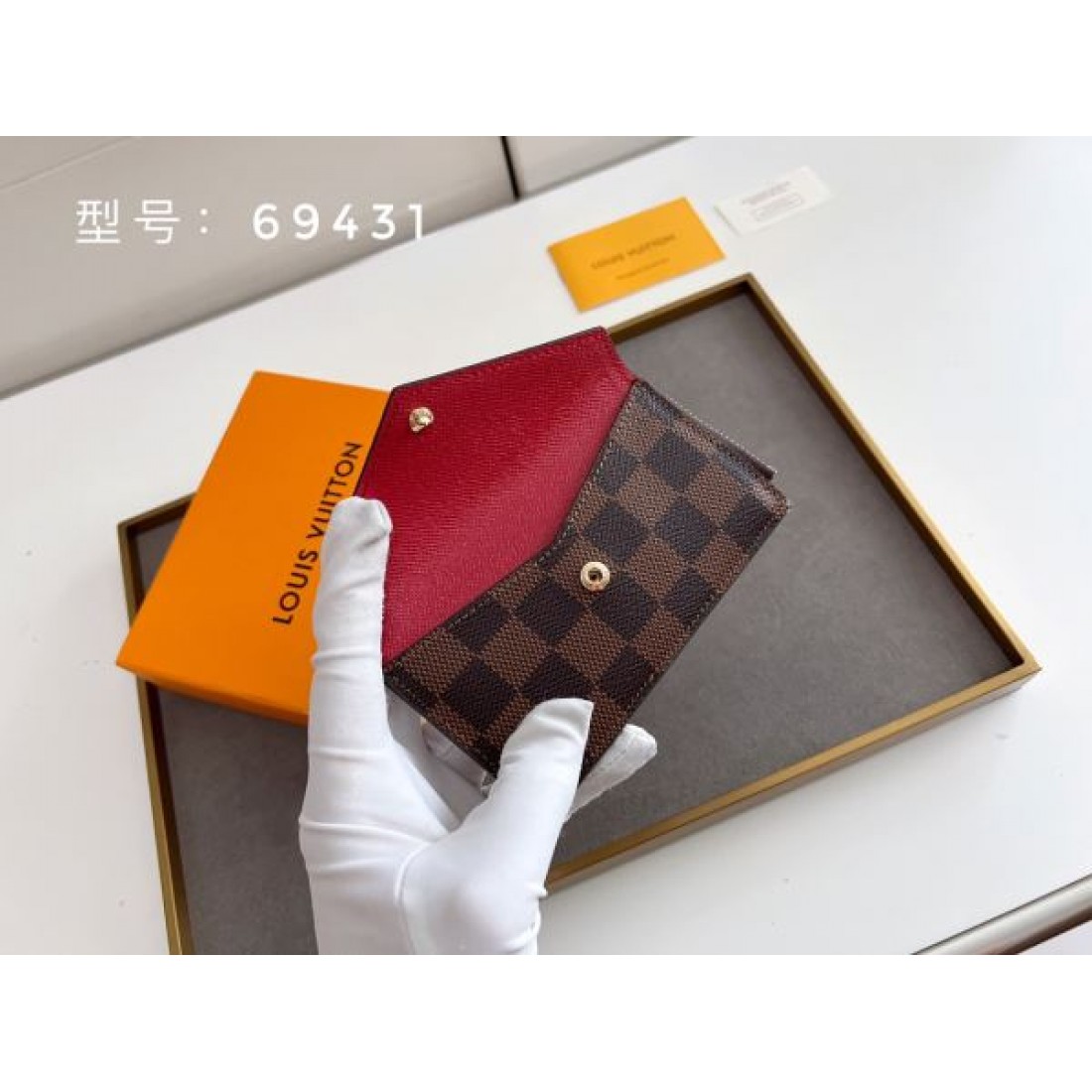 Louis Vuitton 多機能 カード収納 ルイヴィトン コピー ミニ財布 多色展開 フラップ