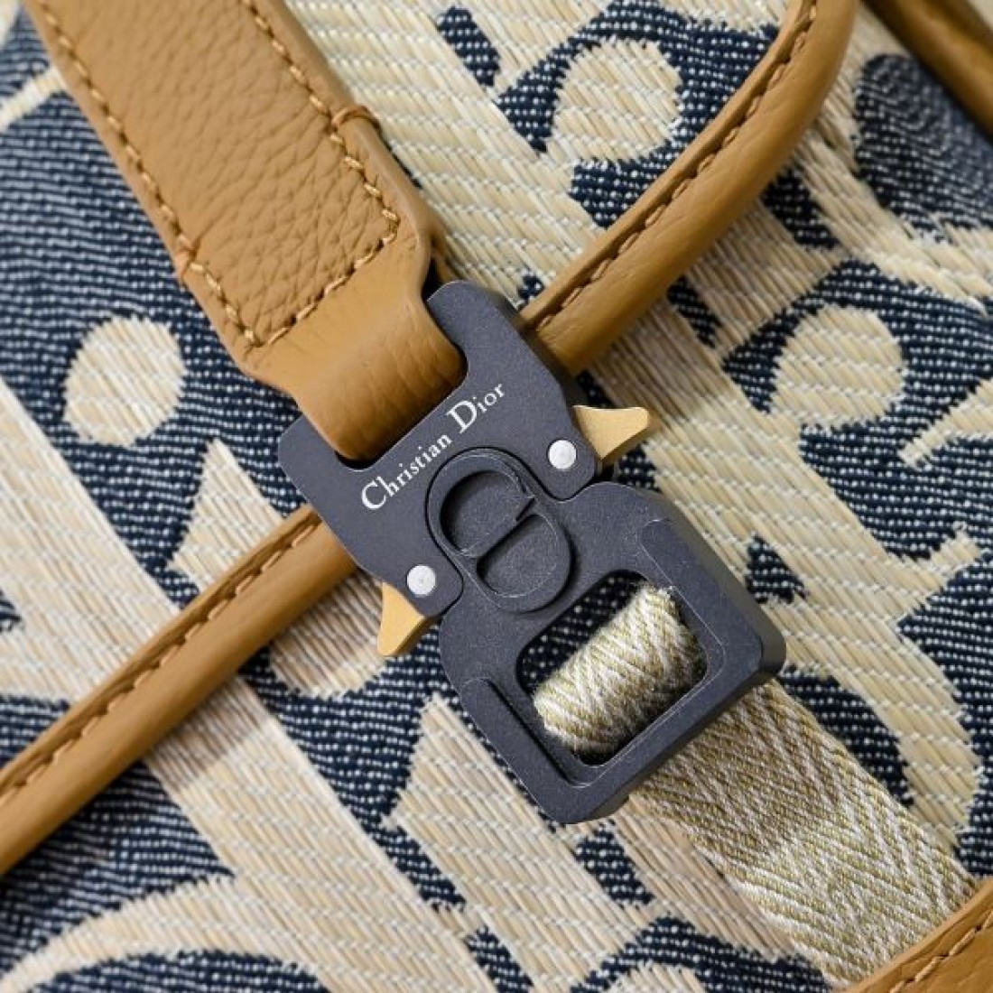 高級感 モダン 大人向け 斜め掛け おしゃれ ディオール DIOR コピー ショルダーバッグ