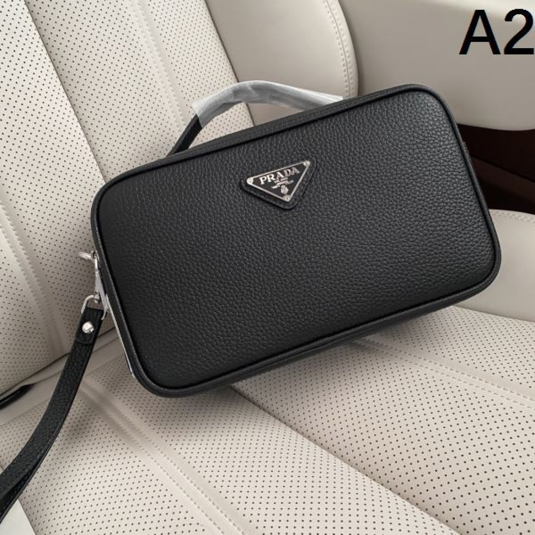 人気 高級感 シンプル 軽量 通勤 通学 プラダ PRADA コピー ショルダーバッグ