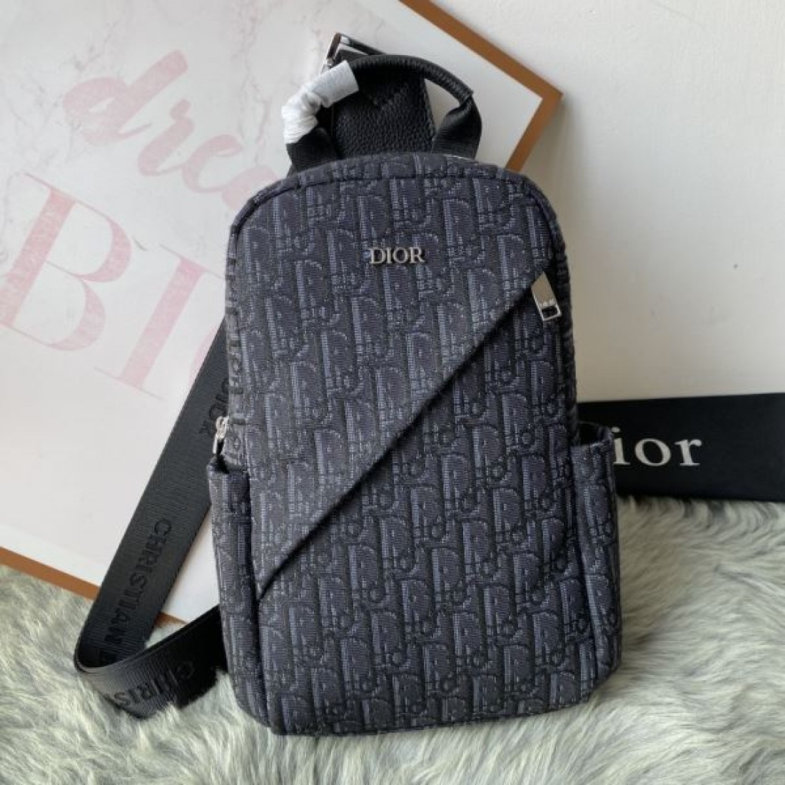 高級感 モダン 機能的 大容量 男女兼用 ディオール DIOR コピー ボディバッグ