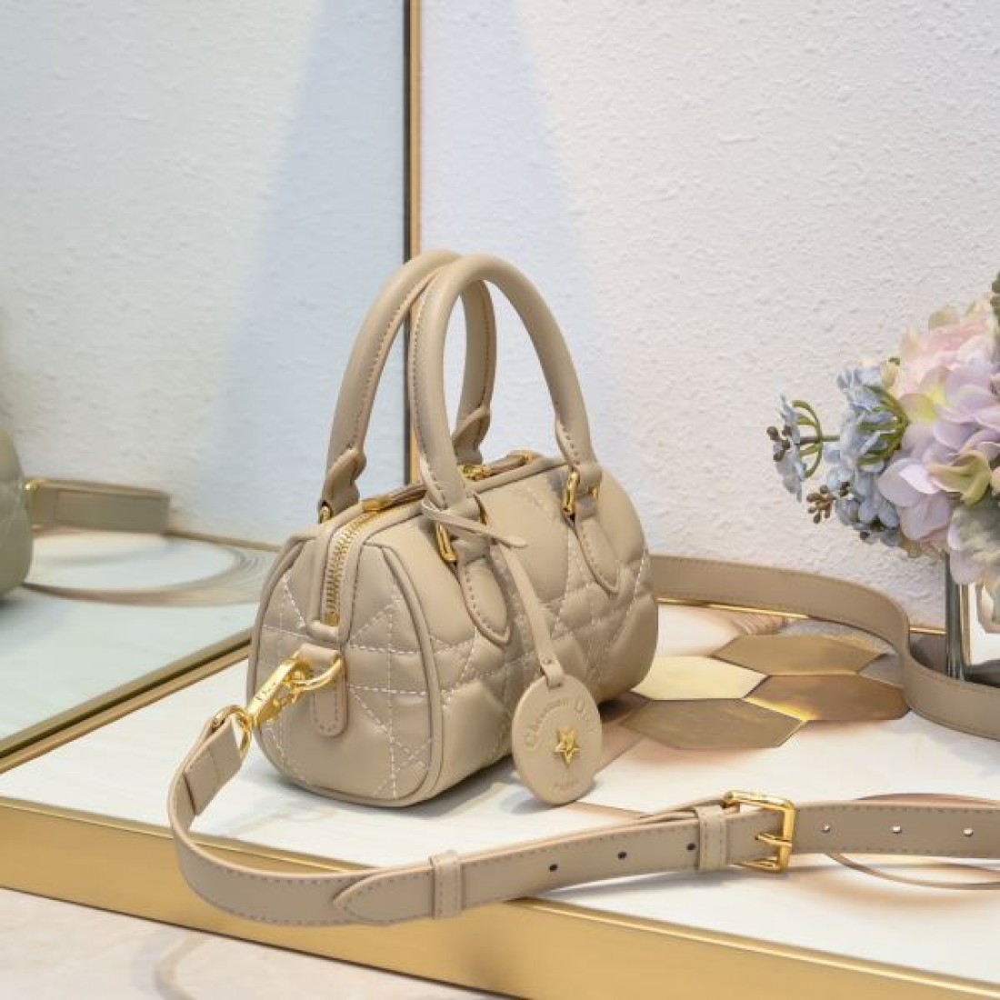 大人上品 モダン DIOR ディオール コピー トートバッグ 軽量 通勤向け