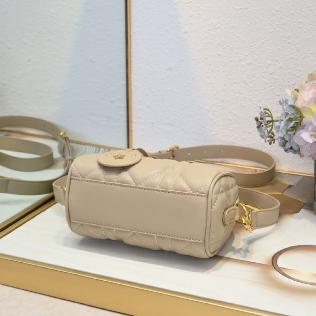 大人上品 モダン DIOR ディオール コピー トートバッグ 軽量 通勤向け