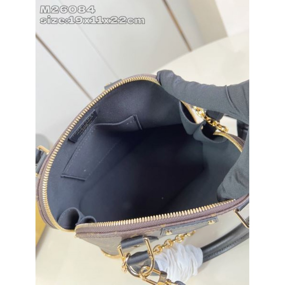 シンプル 高級感 ルイヴィトン LOUIS VUITTON コピー トートバッグ 収納力抜群 おしゃれ