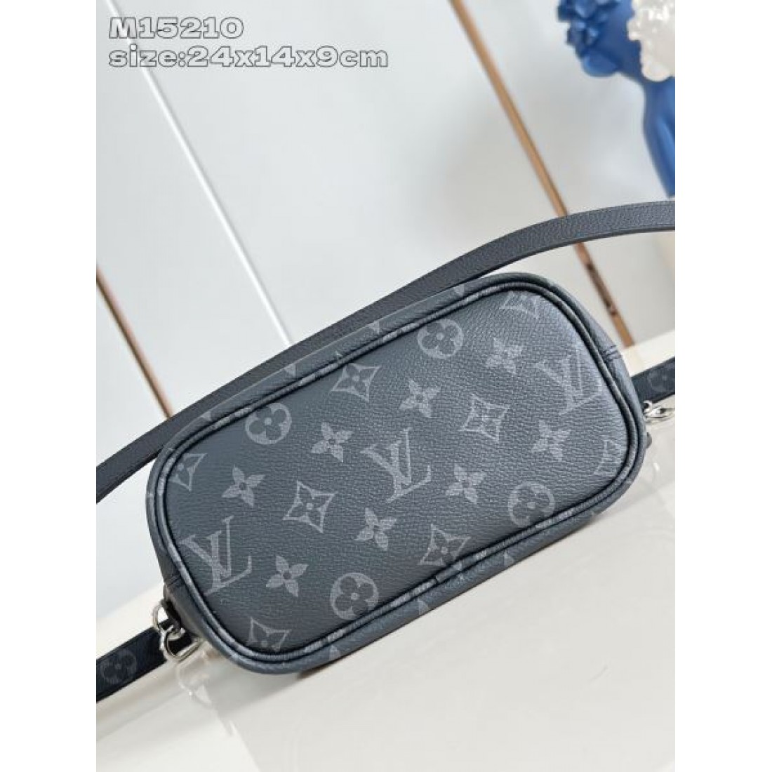 モード 高級感 Louis Vuitton ルイヴィトン コピー トートバッグ モノグラムエクリプス ミニトート 2WAYショルダー レザー素材 シルバー金具 大容量 コンパクト設計