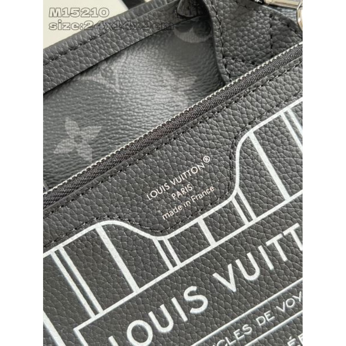 モード 高級感 Louis Vuitton ルイヴィトン コピー トートバッグ モノグラムエクリプス ミニトート 2WAYショルダー レザー素材 シルバー金具 大容量 コンパクト設計