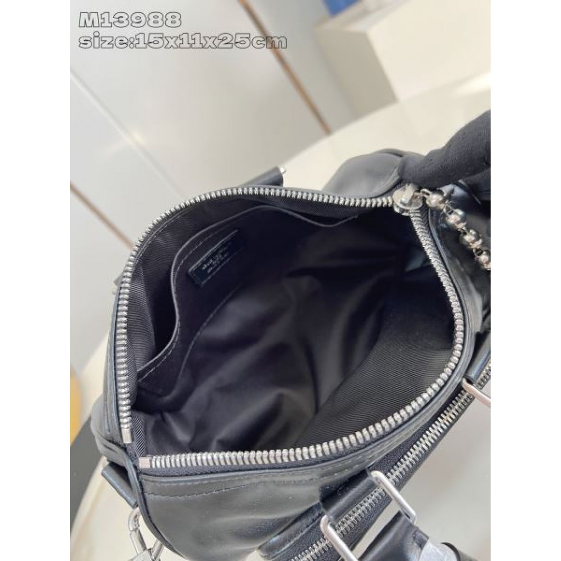 モード クール Louis Vuitton ルイヴィトン スーパーコピー トートバッグ モノグラムエクリプス ミニボストン 2WAYショルダー シルバー金具 コンパクトサイズ 高級感仕上げ