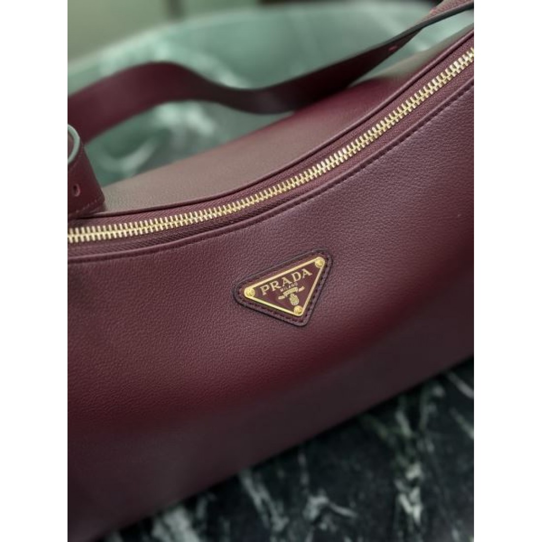 高評価 PRADA プラダ コピー トートバッグ スタイリッシュ 実用的 耐久性