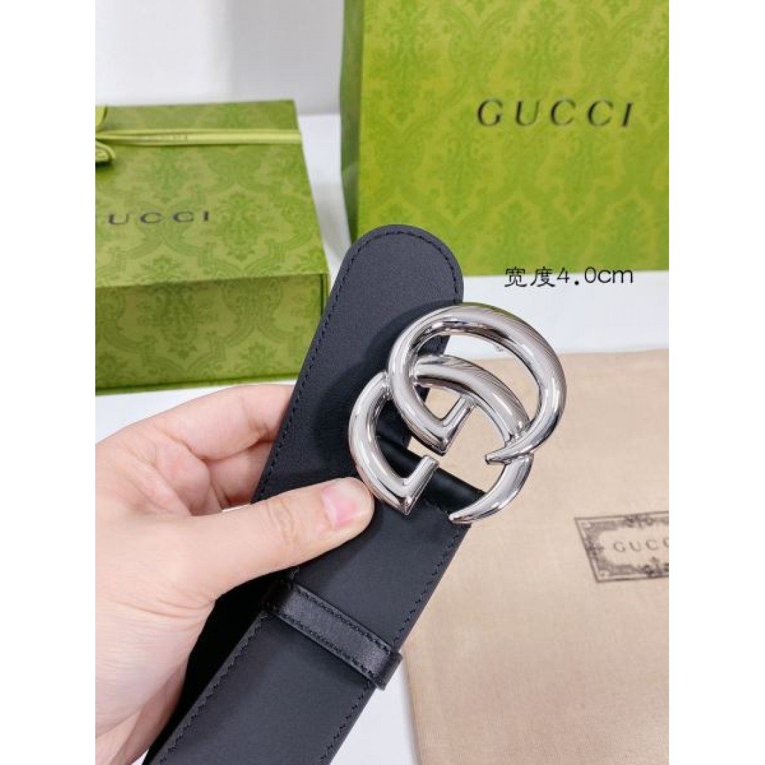 エンボスディテール Gucci グッチ コピー ベルト ブラック型押しレザー ダブルGメタルバックル マット質感 落ち着いた雰囲気6