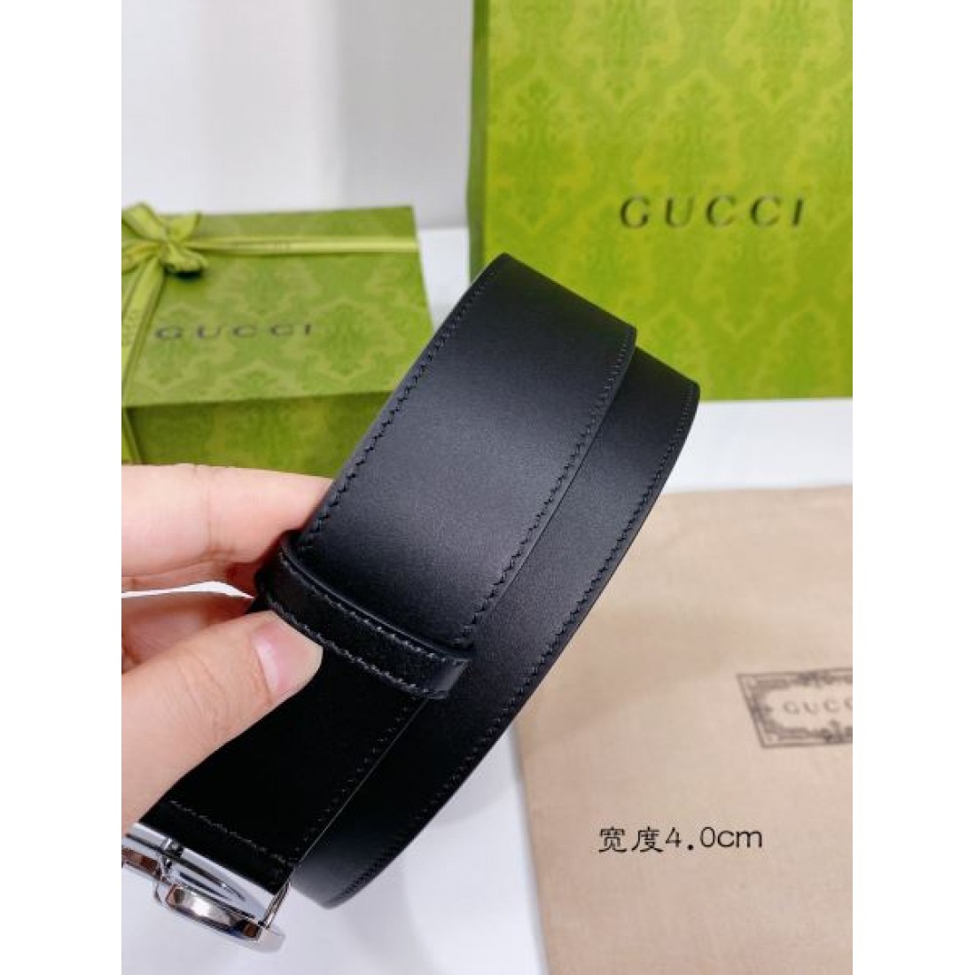 エンボスディテール Gucci グッチ コピー ベルト ブラック型押しレザー ダブルGメタルバックル マット質感 落ち着いた雰囲気6